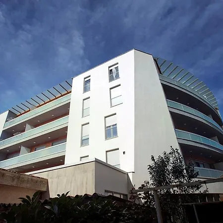 Apartment Business
