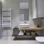 Διαμέρισμα Business Πούλα